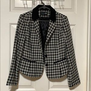 Black and white Blazer